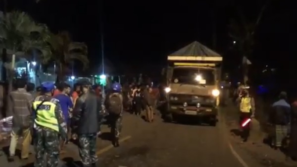 title Rem Blong Diduga Penyebab Kecelakaan Maut Truk Tabrak 6 Motor di Jember Rem Blong Diduga Penyebab Kecelakaan Maut Truk Tabrak 6 Motor di Jember