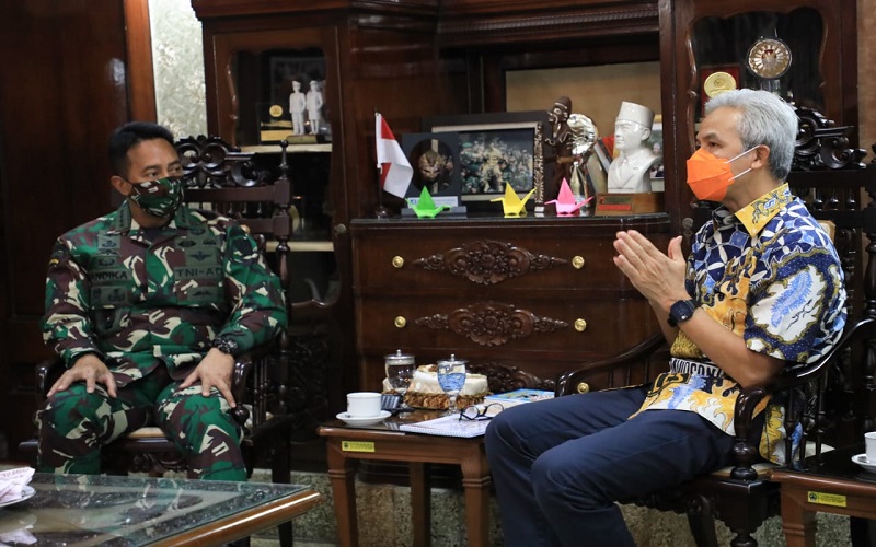 Ganjar Beberkan Lika-Liku Penanganan Covid-19 di Jateng