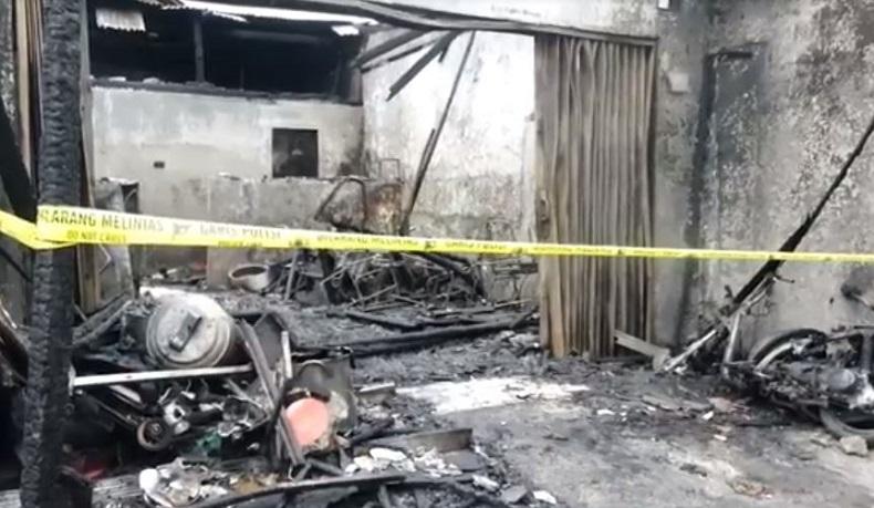 Rumah Makan Padang Di Karawang Terbakar 1 Orang Tewas Bagian 1