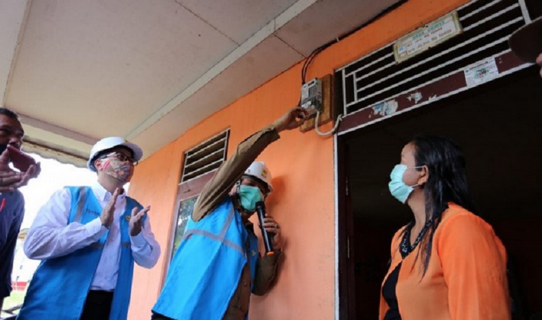 Kabar Gembira, 40 Desa di Pelosok Kalbar Kini Bisa Nikmati Listrik