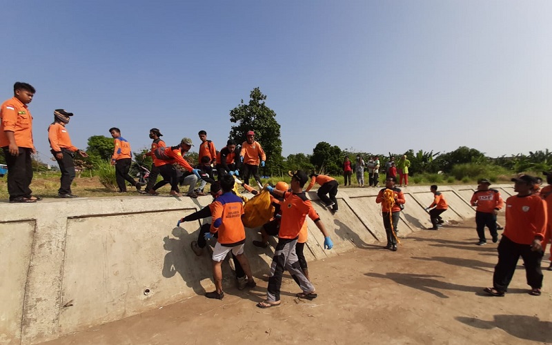 Bermain Air, Bocah 11 Tahun Tewas Terpeleset di Sungai Bengawan Solo
