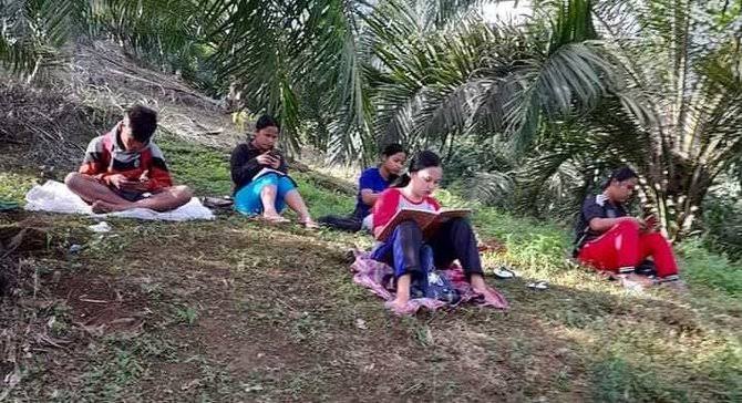 title Kemajuan Teknologi Jangkau Pelosok Desa, Pemerintah Lahirkan Generasi Melek Digital Kemajuan Teknologi Jangkau Pelosok Desa, Pemerintah Lahirkan Generasi Melek Digital