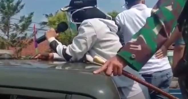 Keliling Alun-Alun, Bupati Lebak Iti Oktavia Marahi Warga Tak Pakai Masker