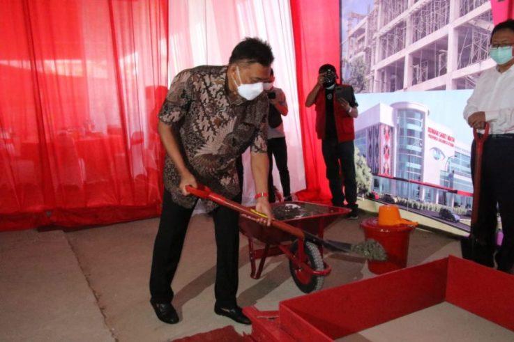 Gubernur Olly Dondokambey Minta Kontraktor Selesaikan Proyek RS Mata Tepat Waktu