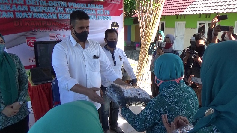 HUT Ke-75 RI, Pemkot Probolinggo Gelontorkan Ribuan Masker ...