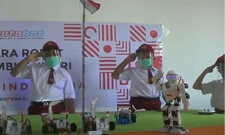 Siswa SD di Klaten Bikin Robot untuk Upacara HUT ke-75 RI