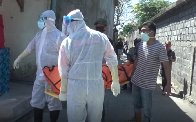 title Bule Inggris di Bali Meninggal dalam Indekos, Hasil Tes Swab Negatif Bule Inggris di Bali Meninggal dalam Indekos, Hasil Tes Swab Negatif