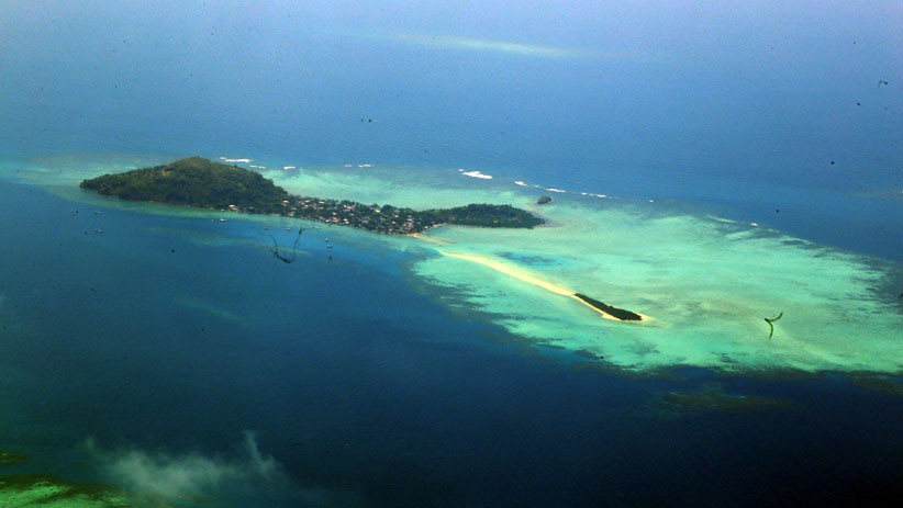 Menikmati Perjalanan lewat Udara Menuju Pulau Bawean - Bagian 2