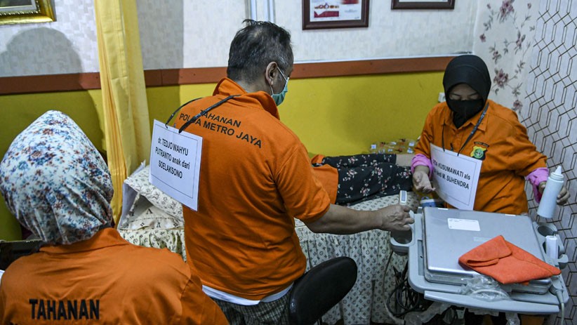 Adegan Dokter Klinik Aborsi saat Rekonstruksi Pengembangan Kasus Pembunuhan Warga Taiwan - Bagian 2