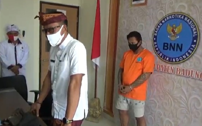 title Mahasiswa DO Jadi Pengedar Narkoba di Bali, Kemas Sabu dalam Permen Mahasiswa DO Jadi Pengedar Narkoba di Bali, Kemas Sabu dalam Permen