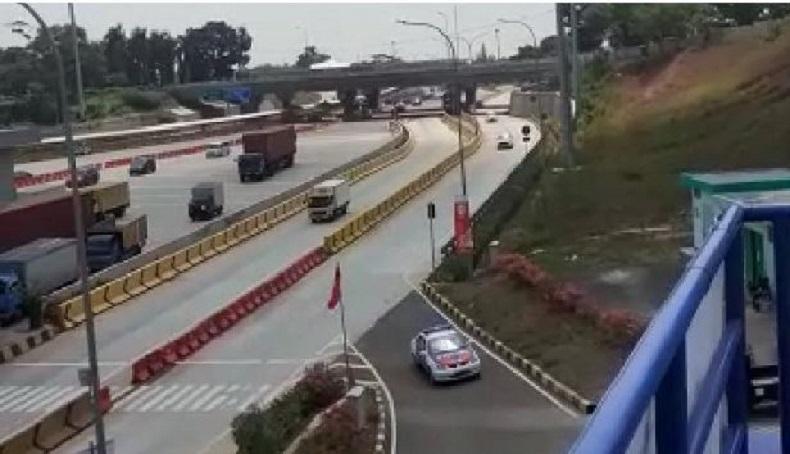 Puncak Arus Mudik Libur Panjang Lewat Tol Cipularang Diprediksi Malam Ini