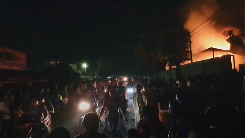 Diteriaki Maling saat Nonton Kebakaran, Pemuda di Medan Babak Belur Diamuk Massa