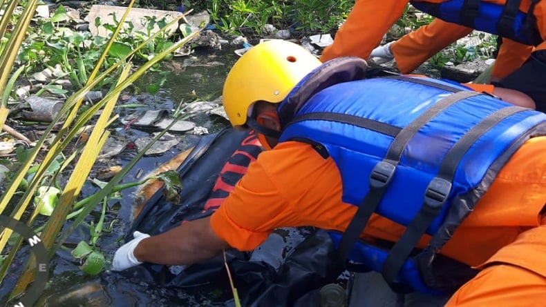 Penumpang Becak yang Masuk Parit Ditemukan Tewas Sejauh 25 Km