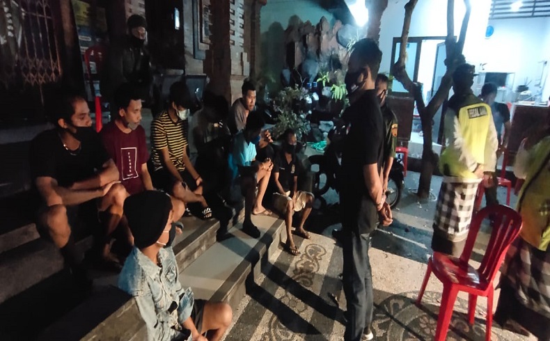 Pesta Miras di Tengah Pandemi Covid-19, 8 Pemuda di Denpasar Diamankan Warga