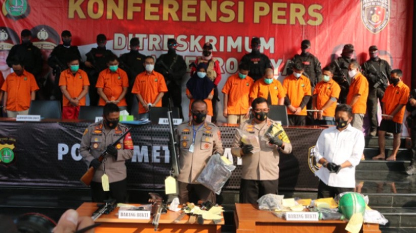 Deretan 12 Tersangka dan Barang Bukti Kasus Pembunuhan Pengusaha Pelayaran - Bagian 2