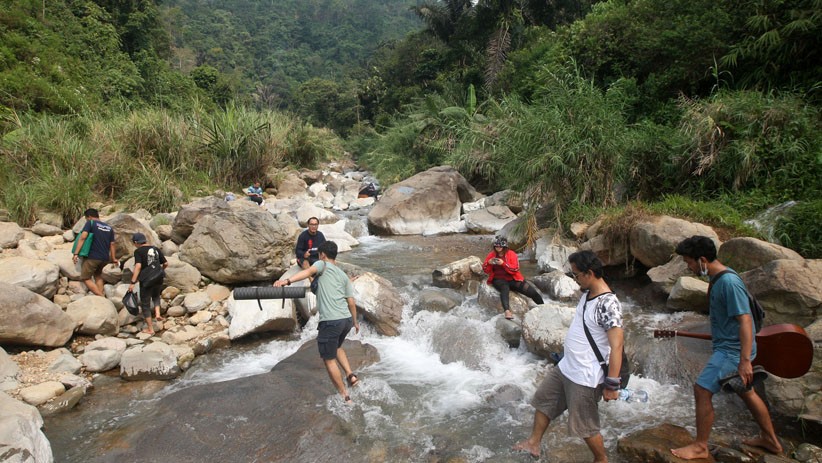 Berpetualang Sambil Menikmati Keindahan Alam Curug Leuwi Hejo Bogor - Bagian 1