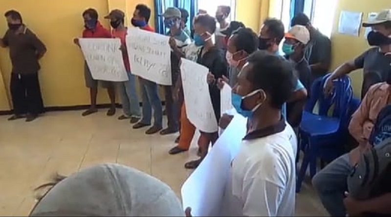 Suspect Covid-19 di Ponorogo Tak Bisa Jalan usai Diisolasi, Warga Protes