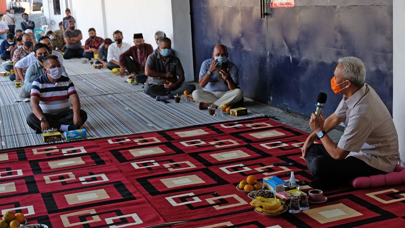 Gubernur Jateng Ganjar Pranowo Terima Keluhan Petani Tembakau - Bagian 1