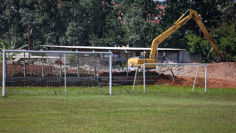 Lama Terbengkalai, Stadion Benteng Tangerang Direnovasi - Bagian 1