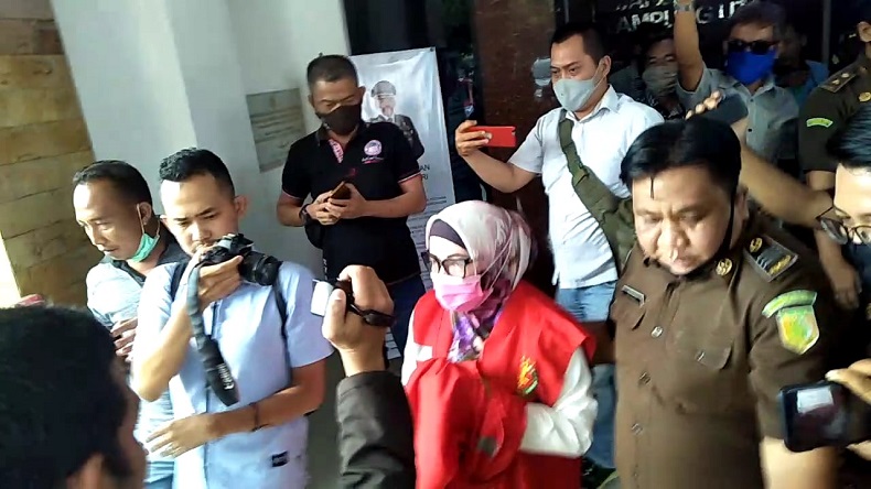 Diduga Korupsi BOK Puskesmas, Kepala Dinkes Lampung Utara Maya Metissa Ditahan Kejari