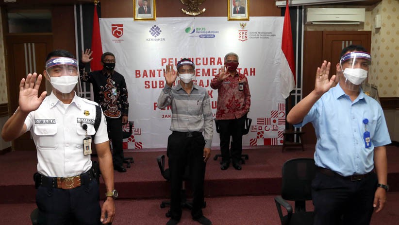 2,5 Juta Pekerja Terima Bantuan Subsidi Upah - Bagian 2
