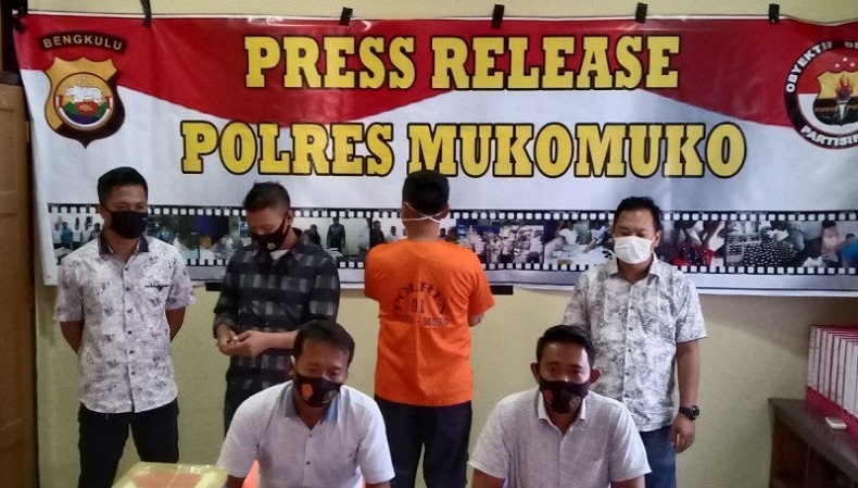 Korupsi Penyalahgunaan Alat Berat, Kepala Dinas Pertanian Mukomuko Ditahan