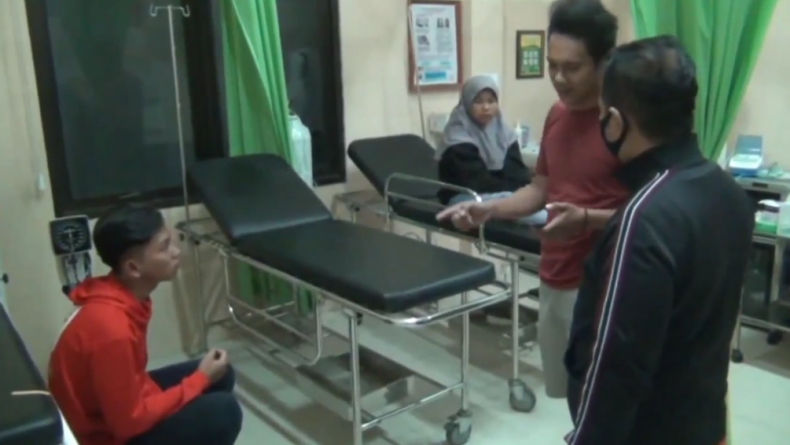 Meleng saat Kabur, Begal di Pangandaran Gagal Larikan Motor Usai Tabrak Mobil