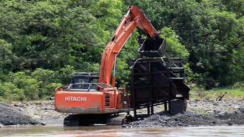 title Pemprov Jatim Larang PT SMN Eksploitasi Tambang Emas di Trenggalek, Ini Alasannya Pemprov Jatim Larang PT SMN Eksploitasi Tambang Emas di Trenggalek, Ini Alasannya