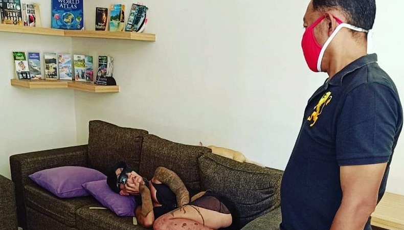 Kehabisan Bekal di Bali, Bule Perempuan Asal Norwegia Hidup Terlunta-Lunta