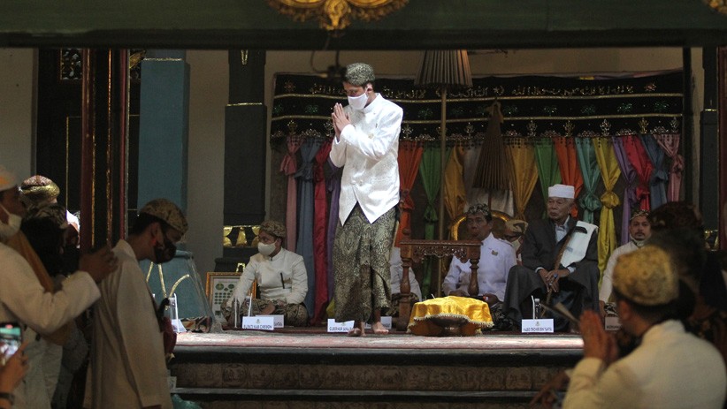 Penobatan Sultan Sepuh XV Cirebon PRA Luqman Arief Zulkaedin - Bagian 1