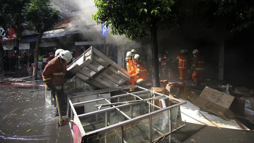 Toko Elektronik Terbakar di Surabaya, 5 Orang Tewas - Bagian 3