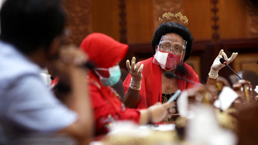 Pakai Kostum Ludruk, Seniman Ini Ajak Wakil Rakyat Lawan Covid-19 - Bagian 2