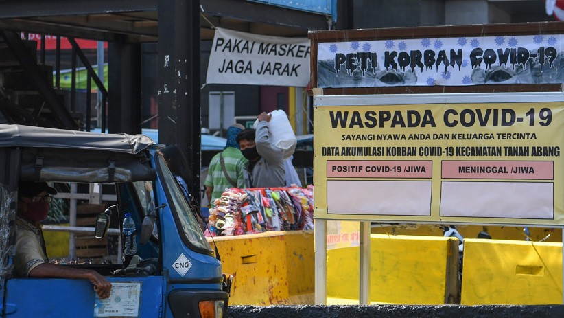 Kasus Covid-19 Tinggi, Pemprov DKI Jakarta Pajang Peti Mati di Tanah Abang - Bagian 2