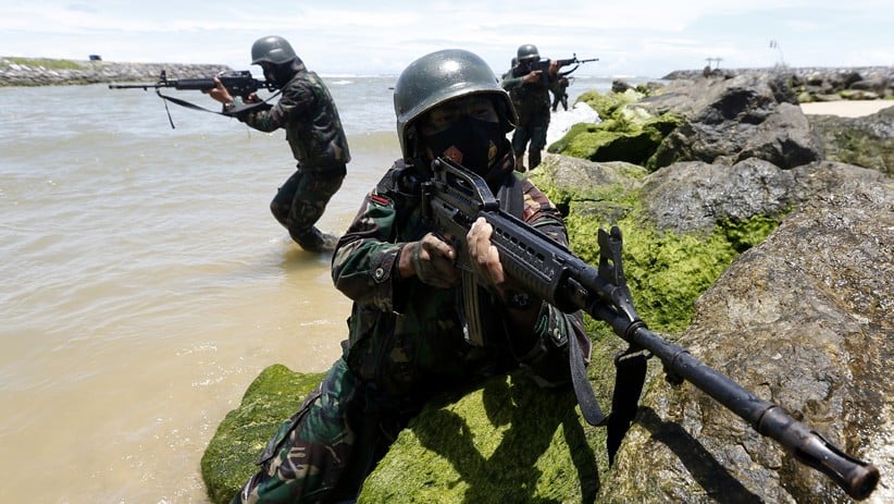 Prajurit Raider TNI AD Latihan Pemeliharaan Kemampuan di Pantai Lampuuk Aceh - Bagian 3