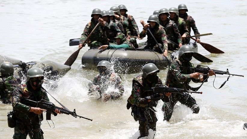Prajurit Raider TNI AD Latihan Pemeliharaan Kemampuan di Pantai Lampuuk Aceh - Bagian 2