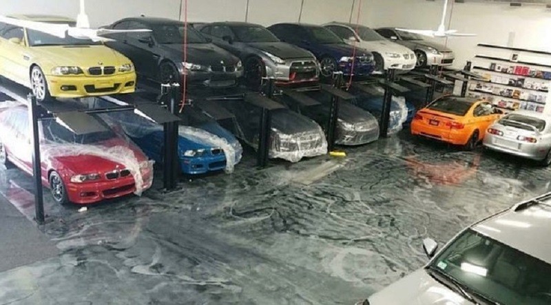 Polisi Kaget Temukan Koleksi 45 Mobil Sport Langka di Rumah Pengedar Ganja