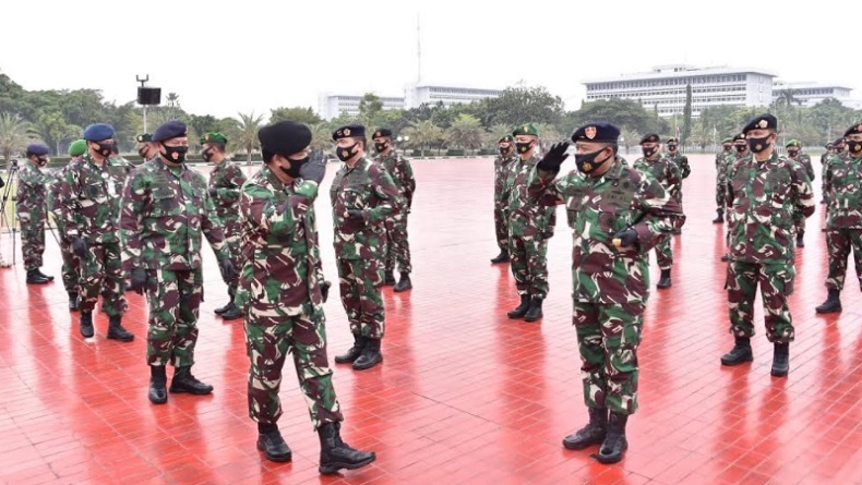 Survei Indikator : TNI Paling Dipercaya Publik