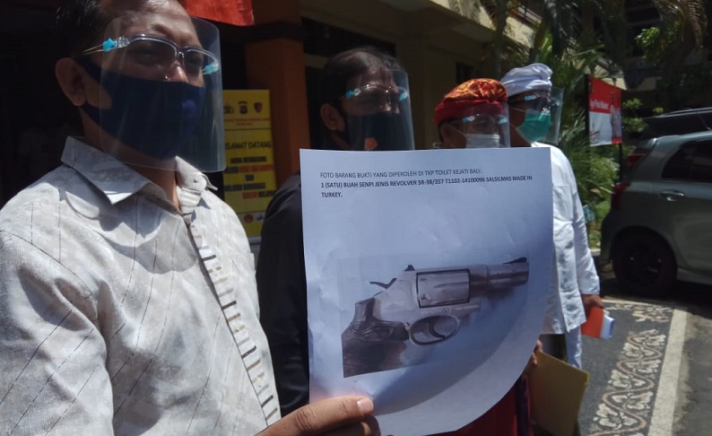 Geledah Rumah Tri Nugraha, Polisi Temukan 2 Senpi dan Puluhan Peluru