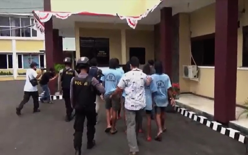Terlibat Tawuran hingga Tewaskan 1 Orang, 8 Remaja di Bawah Umur Diamankan