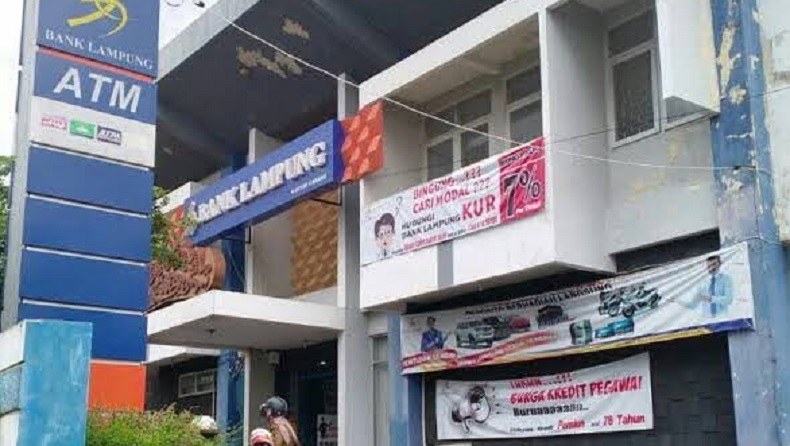 Guru Keluhkan Pemotongan Gaji ke-13 oleh Bank Lampung