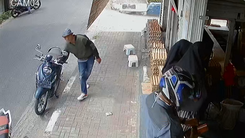 2 Perempuan Berhijab di Bukittinggi Kehilangan Ponsel saat Beli Telur