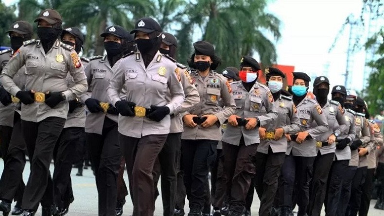 title Polisi Siagakan 200 Personel Amankan Kantor KPU Makassar Polisi Siagakan 200 Personel Amankan Kantor KPU Makassar