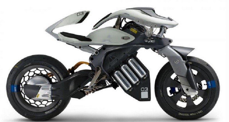 Yamaha Ciptakan Sepeda Motor Tak Bisa Jatuh