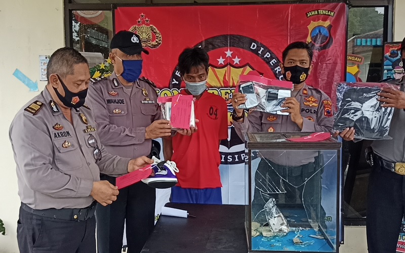 Duh! Kotak Amal hingga 5 HP Santri untuk Belajar Online Dicuri