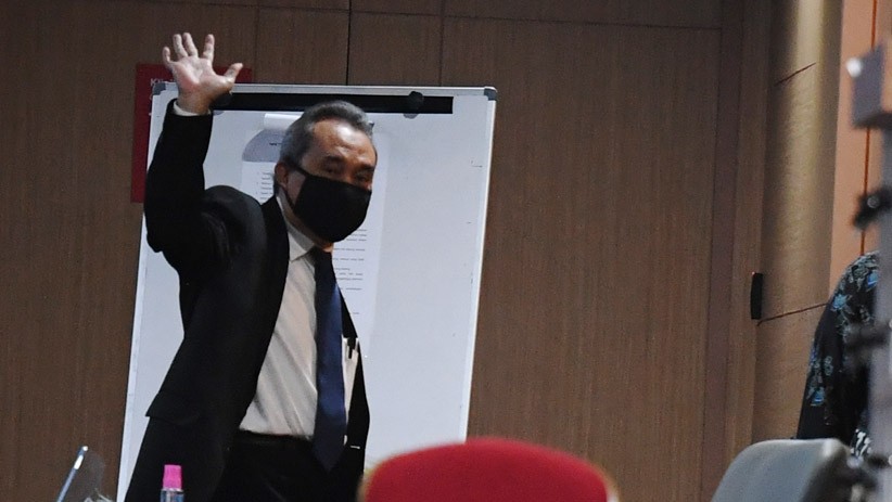 Ketua KPK Firli Bahuri Jalani Sidang Etik Terkait Penggunaan Helikopter - Bagian 4