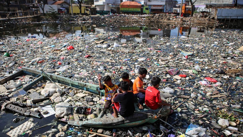 Kali Perancis Tangerang Dipenuhi Sampah - Bagian 2