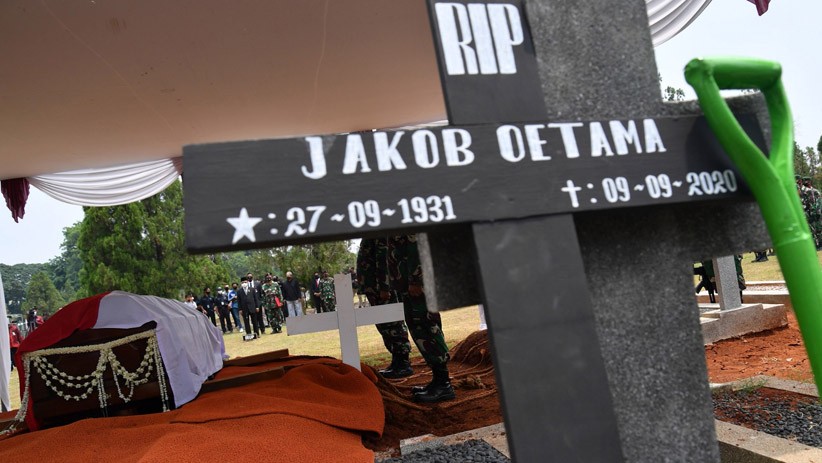 Suasana Pemakaman Jakob Oetama di Taman Makam Pahlawan Kalibata - Bagian 3