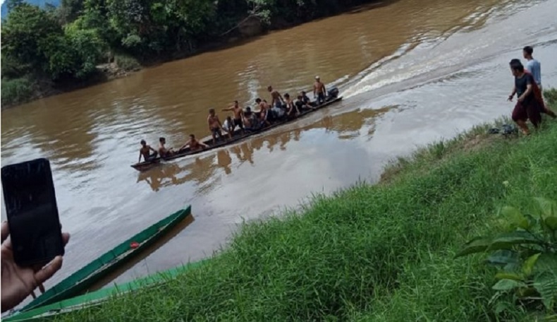 title Korban Tabrakan Speedboat di Sungai Kapuas Ditemukan Tewas, 1 Masih Hilang Korban Tabrakan Speedboat di Sungai Kapuas Ditemukan Tewas, 1 Masih Hilang