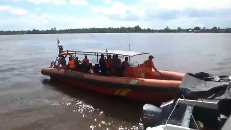 Tabrakan Beruntun 3 Kapal di Sungai Mentaya Kotim, Nakhoda Hilang