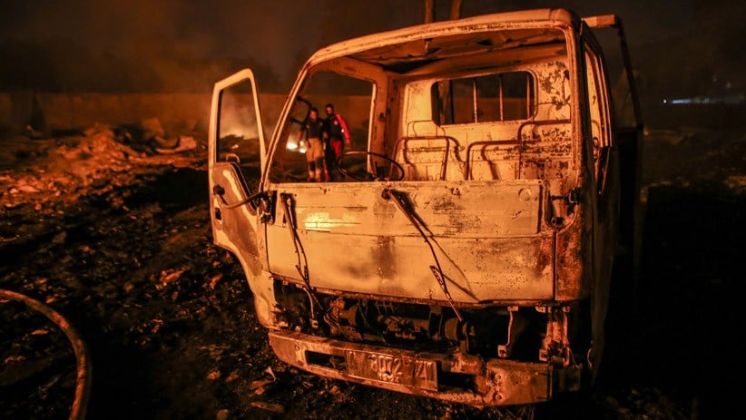 Gudang Limbah Busa di Tangerang Ludes Terbakar Diduga akibat Korsleting Mobil - Bagian 2